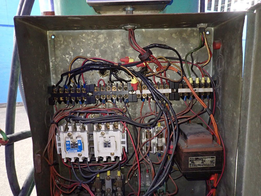 Cleveland Tapping Machine - E3u