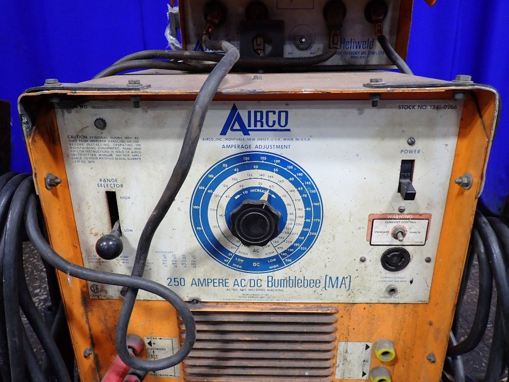 Airco 250 Amps Welder - 250 Ampere Ac/dc Bumblebee