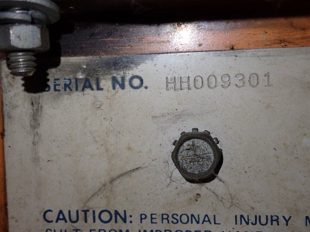 Airco 250 Amps Welder - 250 Ampere Ac/dc Bumblebee