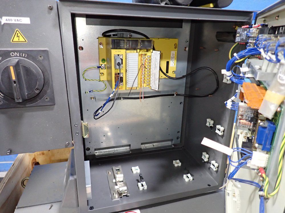 Fanuc Robot - M-710i