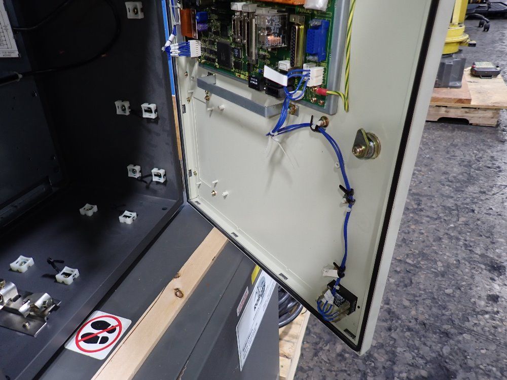 Fanuc Robot - M-710i