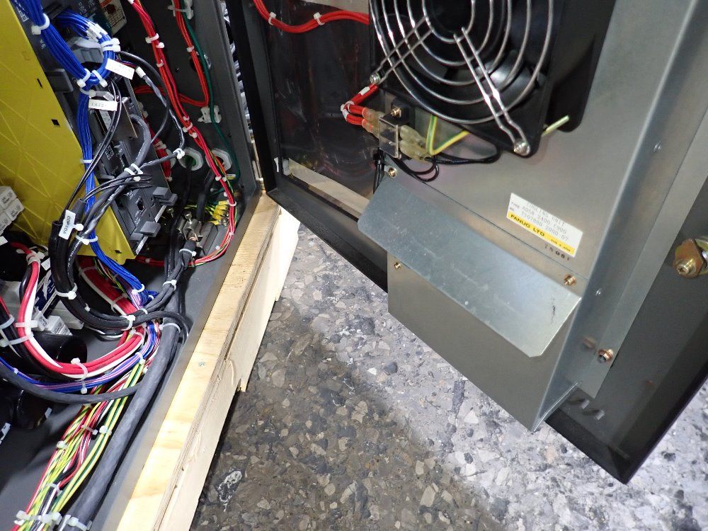 Fanuc Robot - M-710i