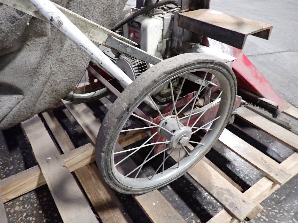 Giant-vac 8 Hp Propane Vacuum