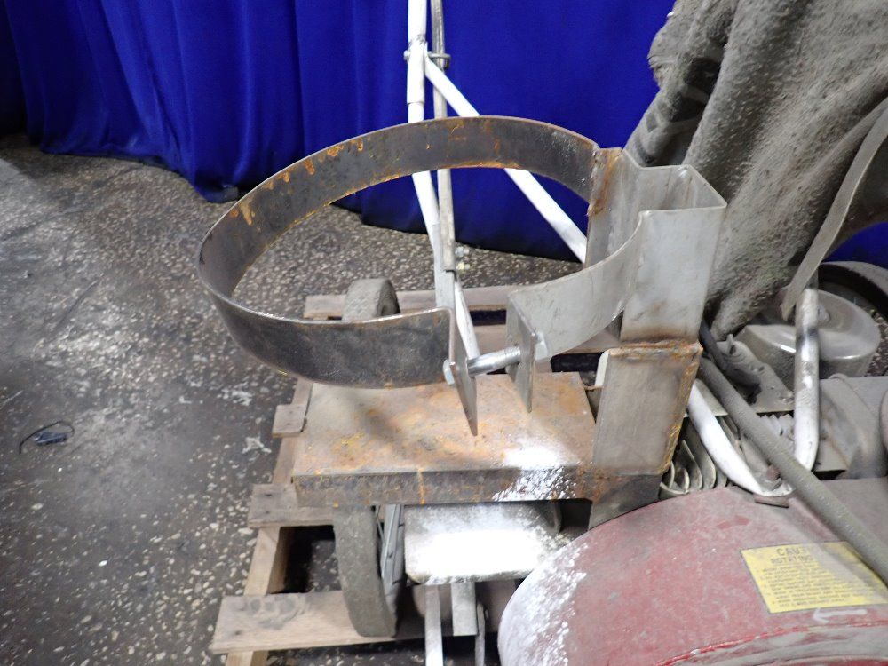 Giant-vac 8 Hp Propane Vacuum