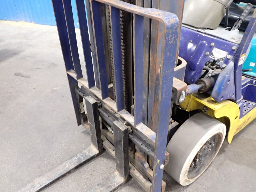 Komatsu Propane Forklift - Fg25stlp-12