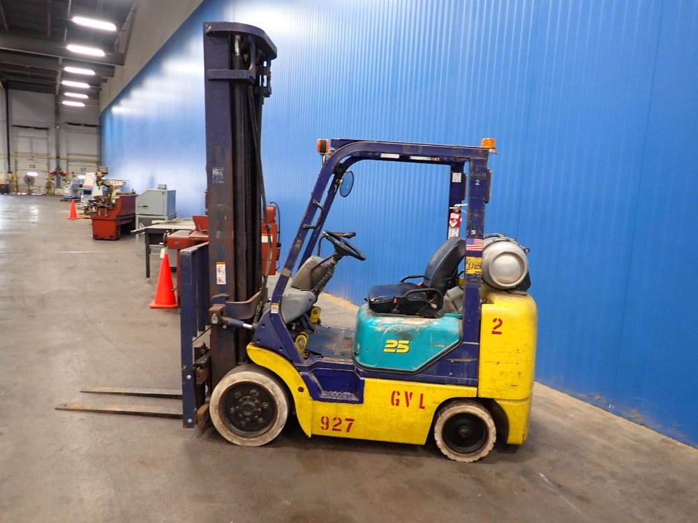 Komatsu Propane Forklift - Fg25stlp-12
