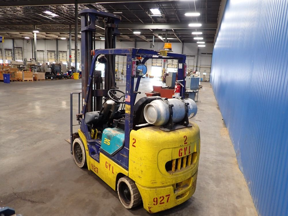 Komatsu Propane Forklift - Fg25stlp-12
