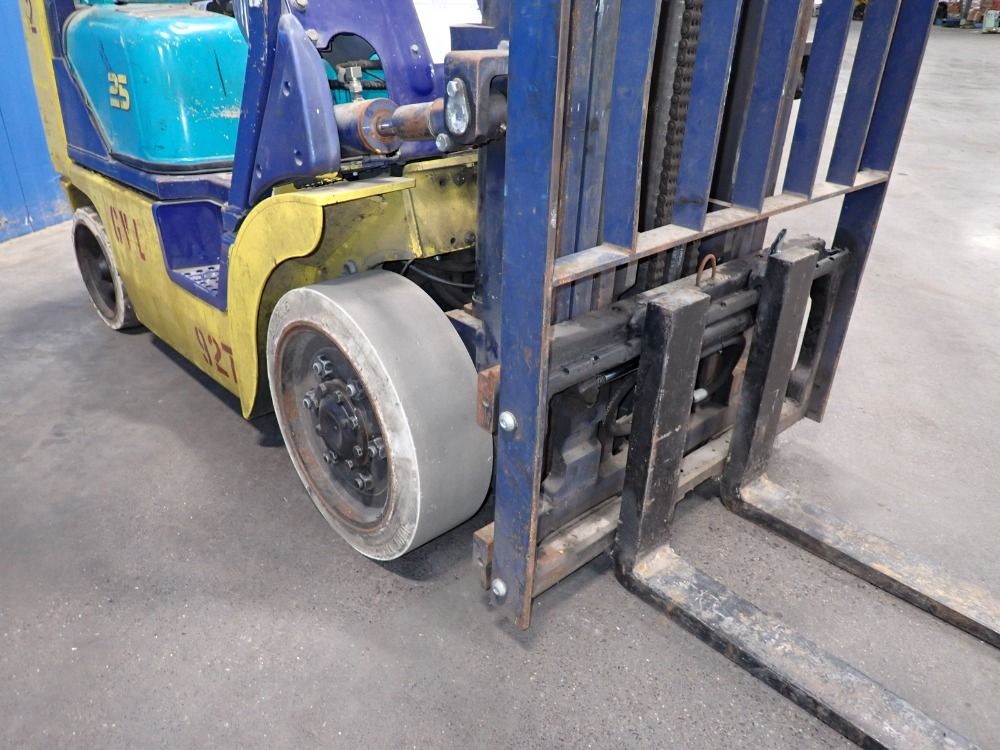 Komatsu Propane Forklift - Fg25stlp-12