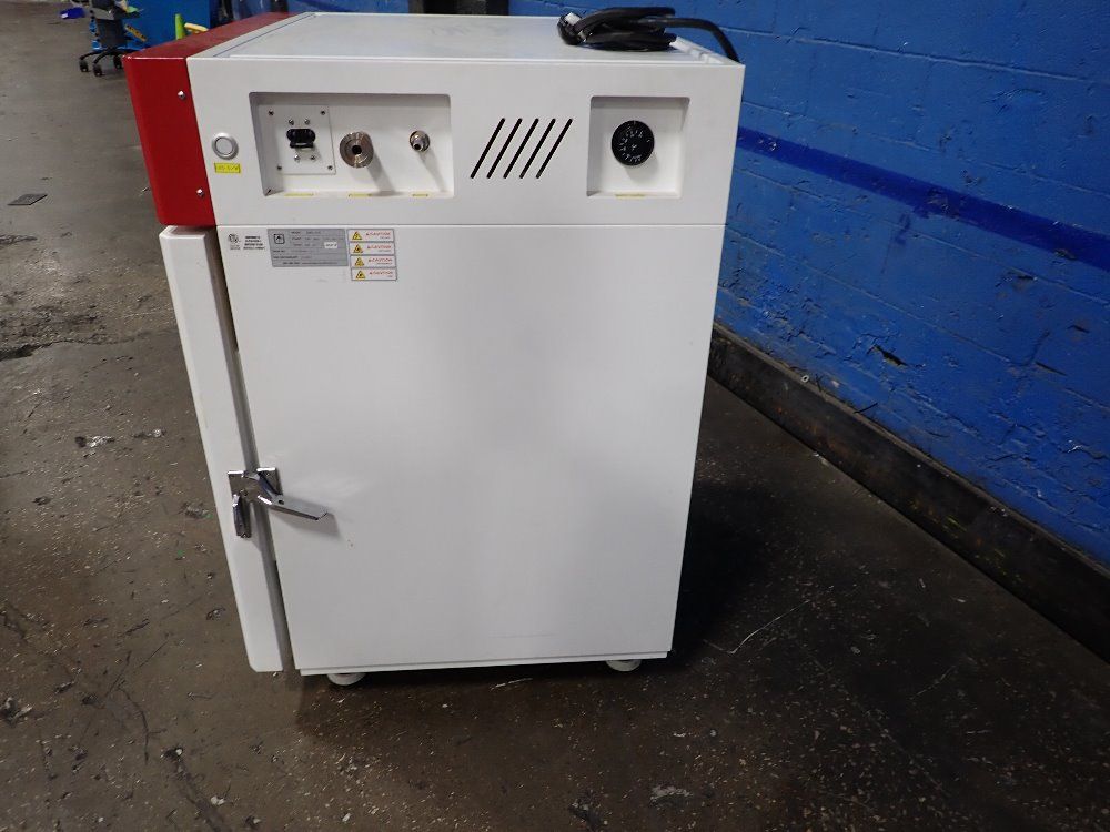 Across International 302f Vacuum Oven - E44if/c