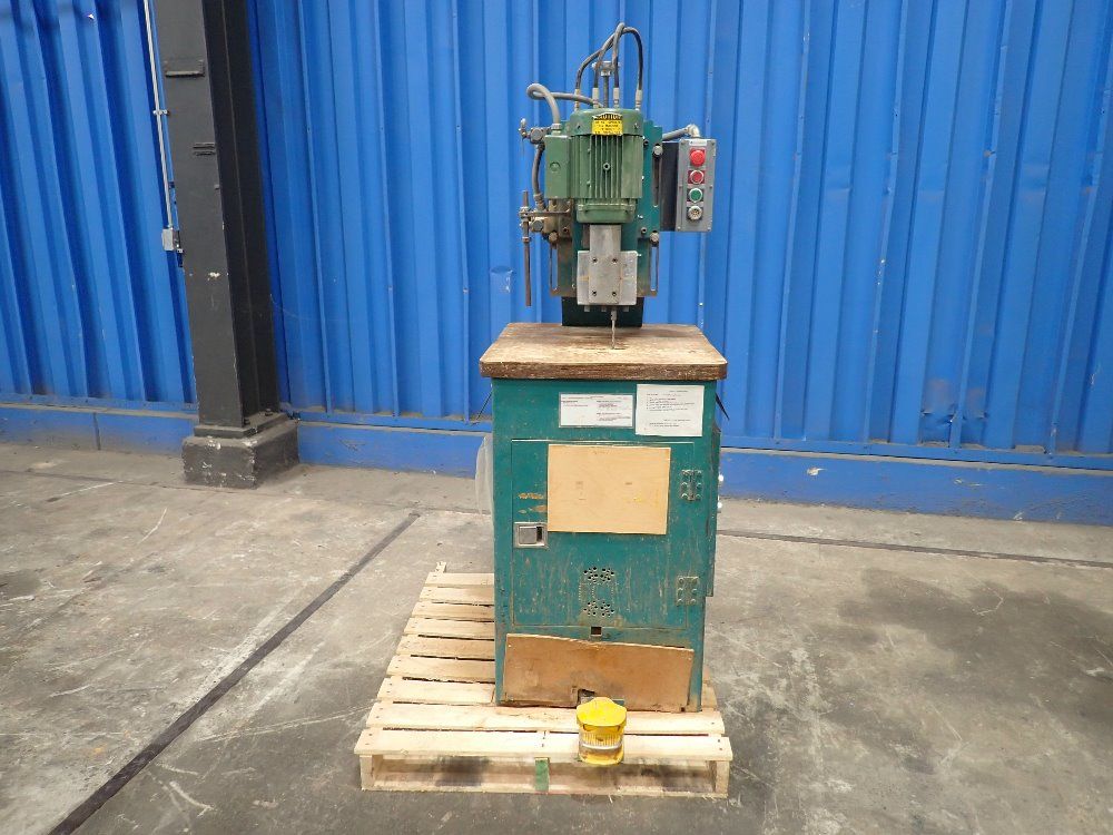 Forest City 17" Vertical Boring Machine