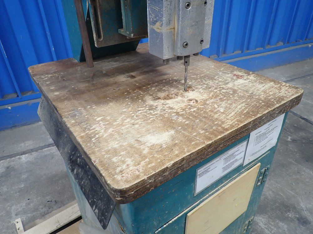 Forest City 17" Vertical Boring Machine