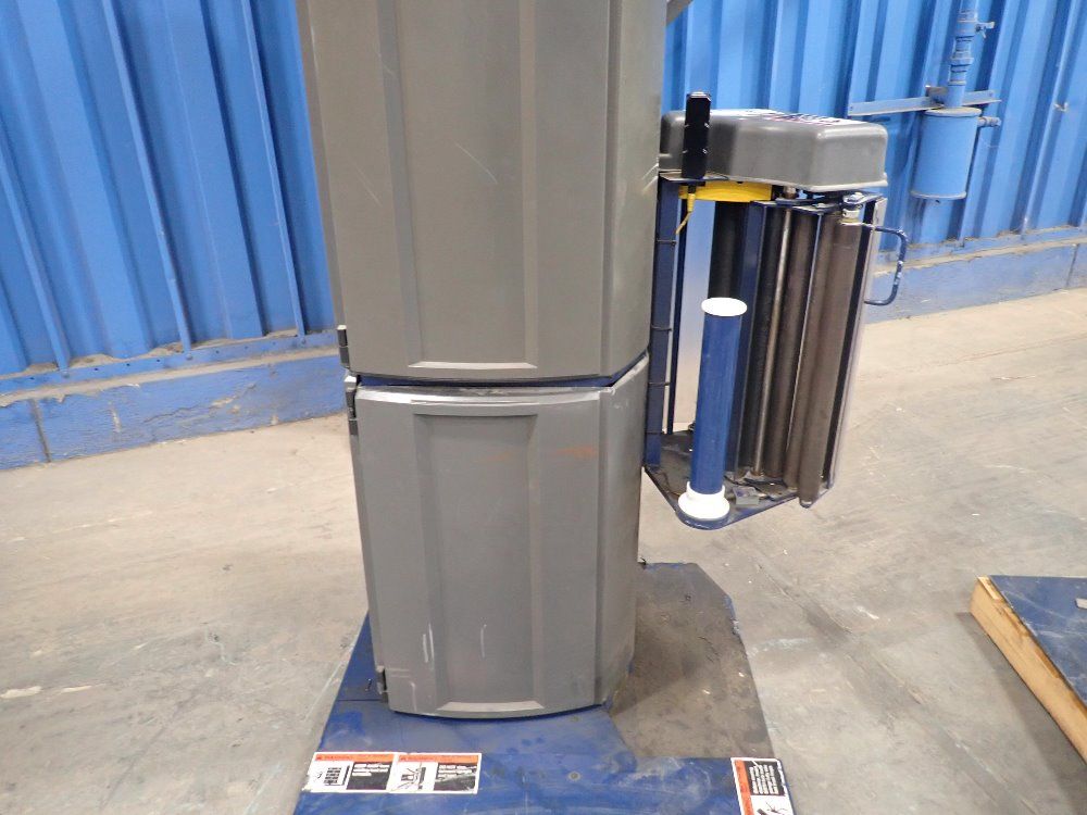 Lantech Stretch Wrapping Machine