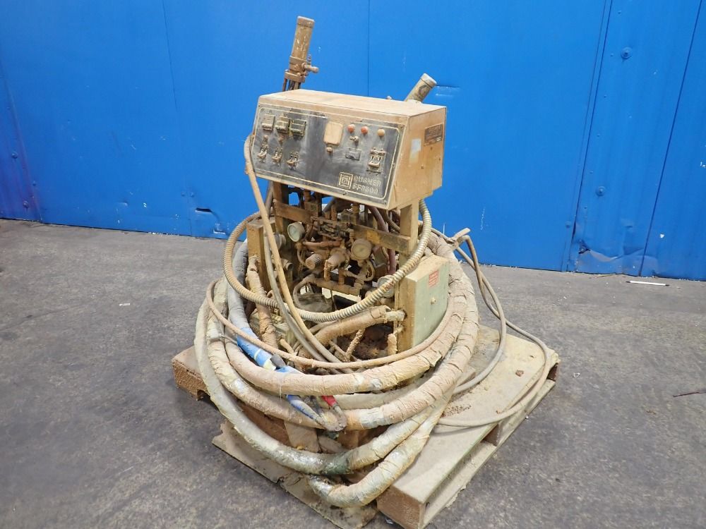 Gusmer Plural Component Spray Machine - Ff3500