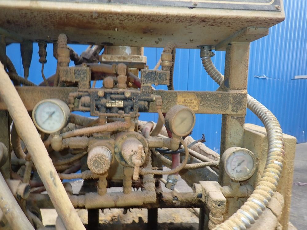 Gusmer Plural Component Spray Machine - Ff3500