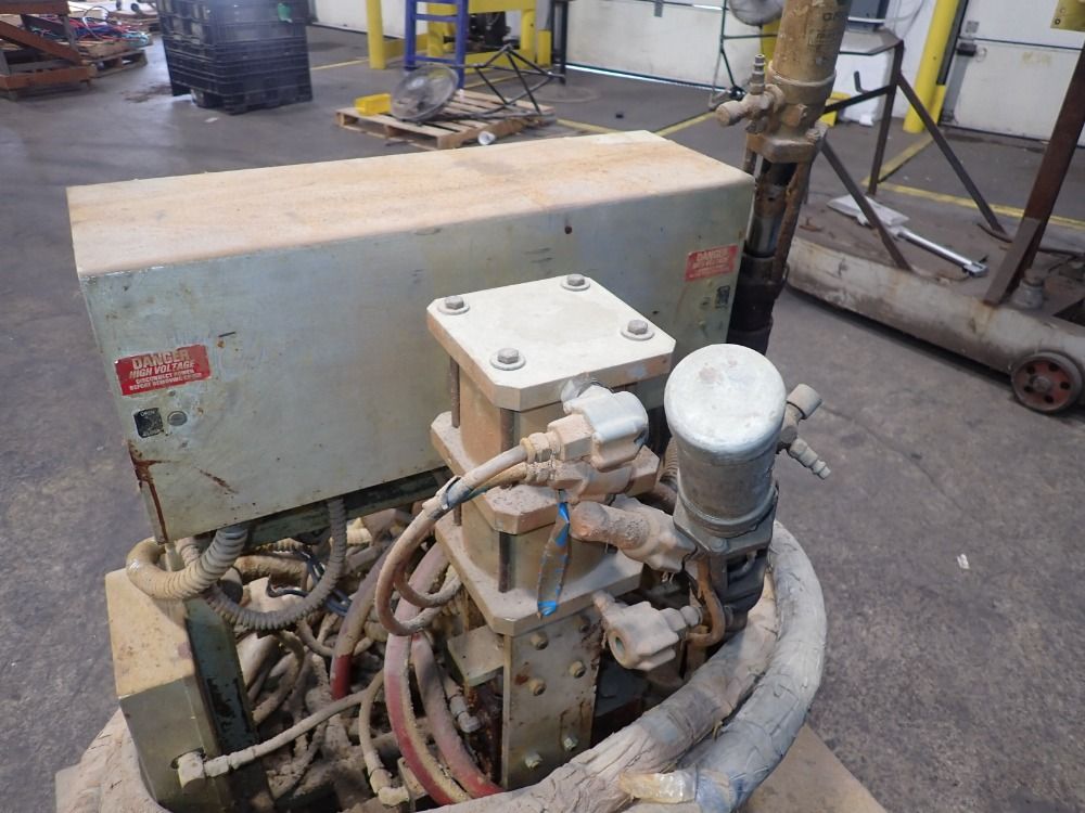 Gusmer Plural Component Spray Machine - Ff3500