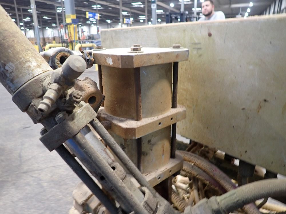 Gusmer Plural Component Spray Machine - Ff3500