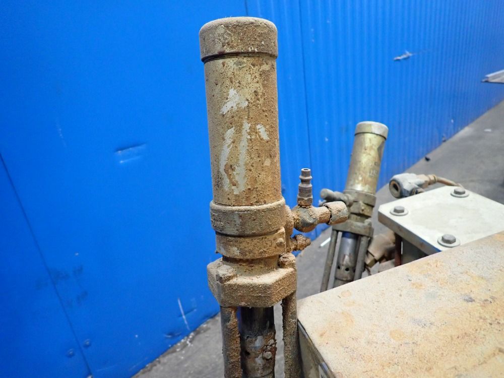 Gusmer Plural Component Spray Machine - Ff3500