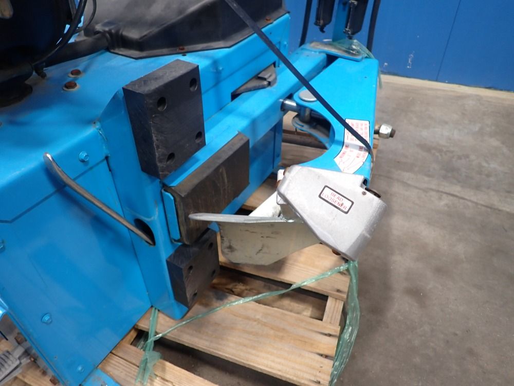 Coats Tire Changer - 5060a