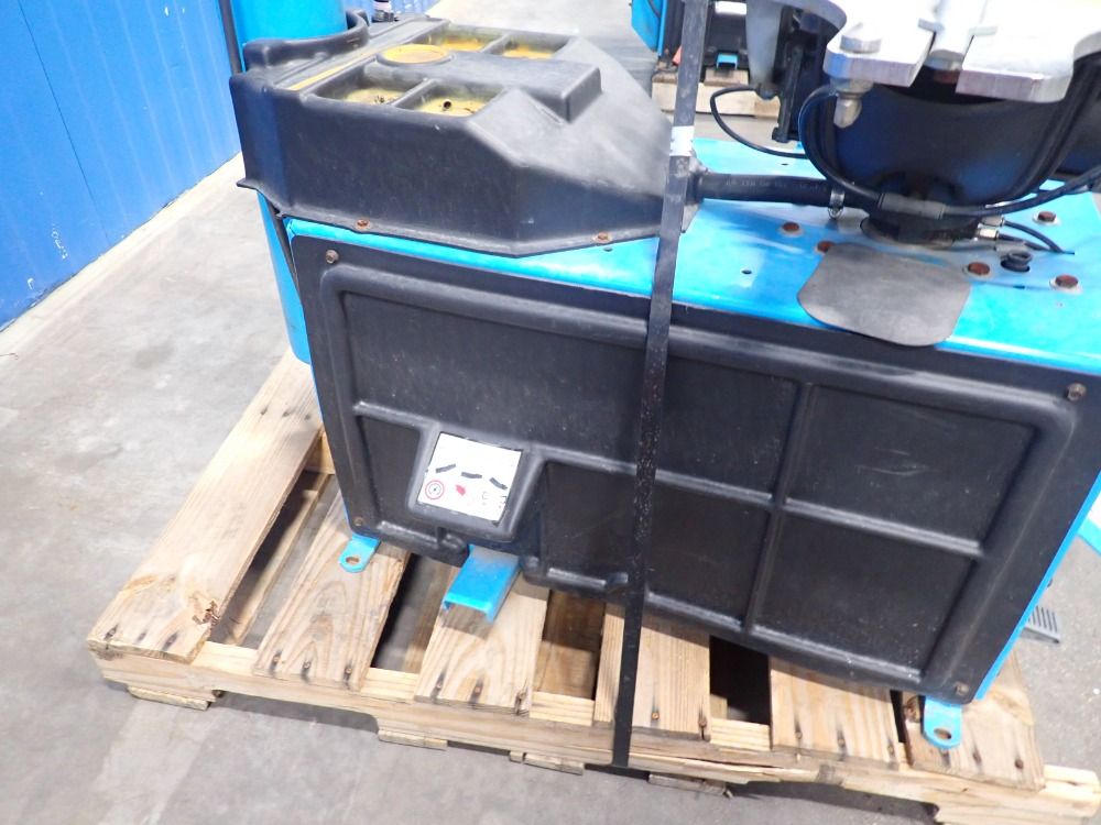 Coats Tire Changer - 5060a