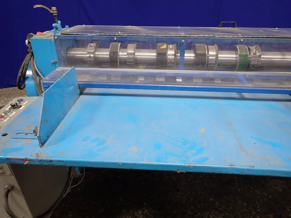 Dongguang County Huali Carton Machinery 79" Roller Slitter