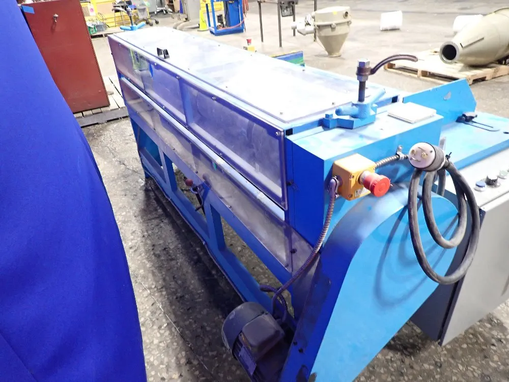 Dongguang County Huali Carton Machinery 79" Roller Slitter