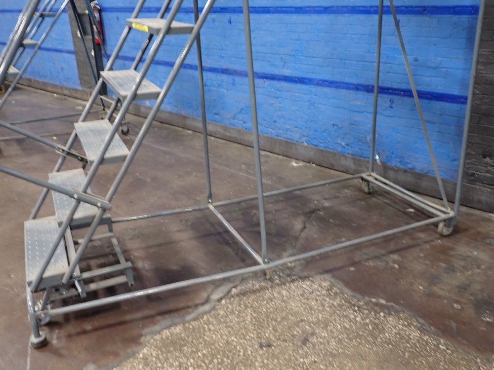 Ballymore 12 Steps/120" Height Step Ladder