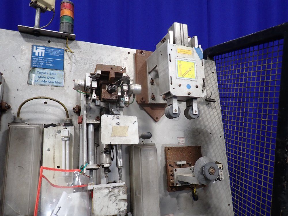 Stone Mountain Sliding Door Assembly