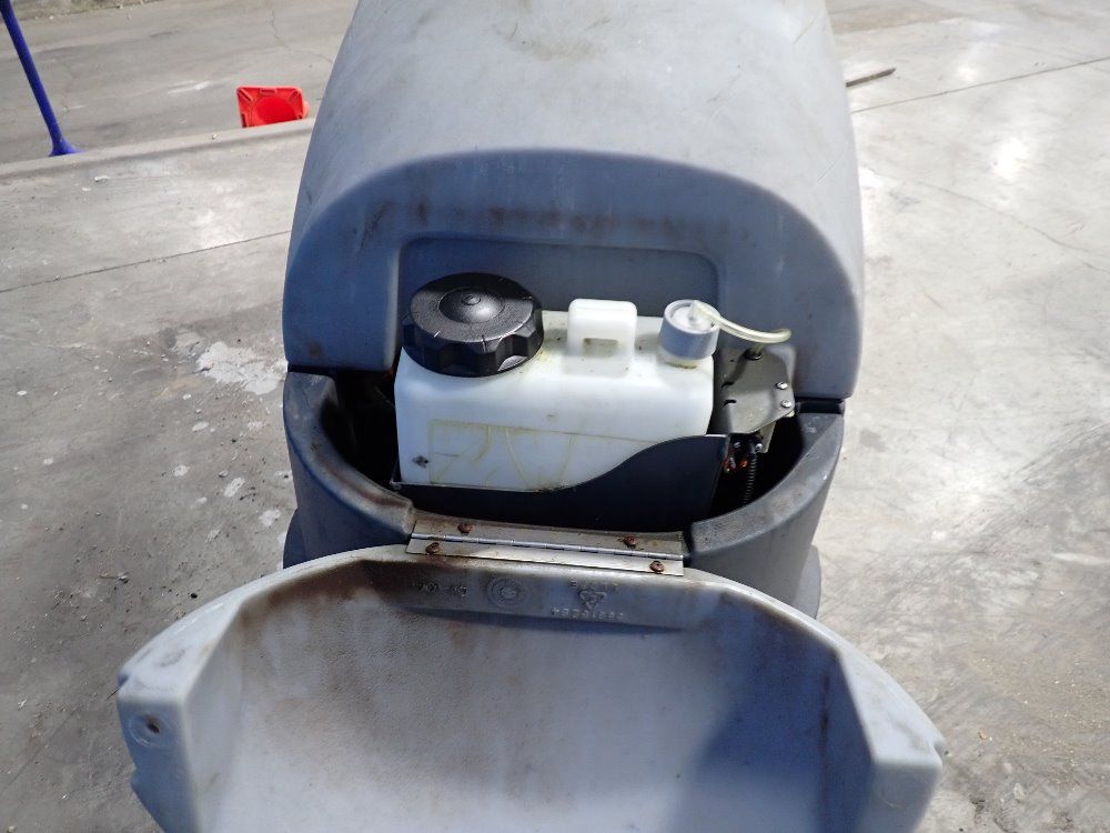 Axp Floor Sweeper - Convertamatic