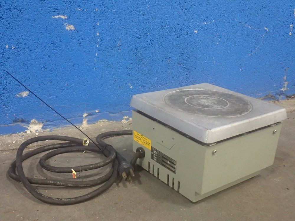 Fisher Scientific Co. Laboratory Hot Plate - 85