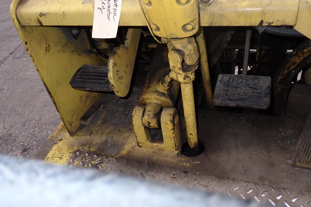 Towmotor 7000 Lbs Propane Forklift - 760plp7024