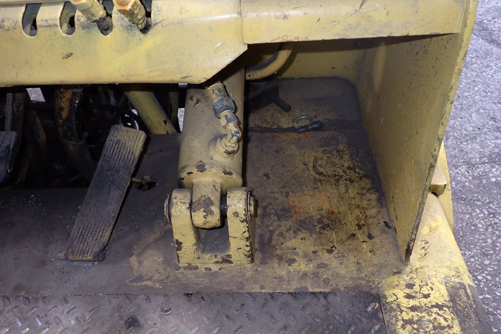 Towmotor 7000 Lbs Propane Forklift - 760plp7024