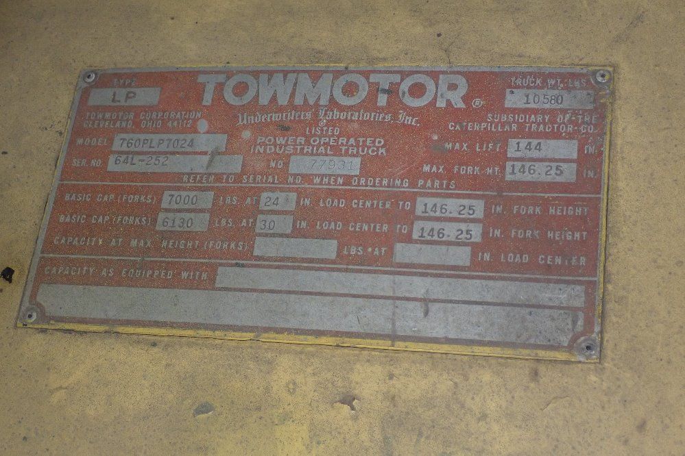 Towmotor 7000 Lbs Propane Forklift - 760plp7024