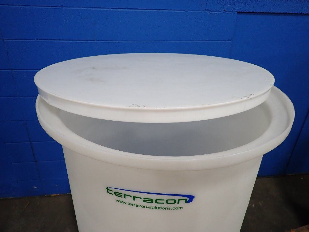 Terracon 100 Gal Holding Tank