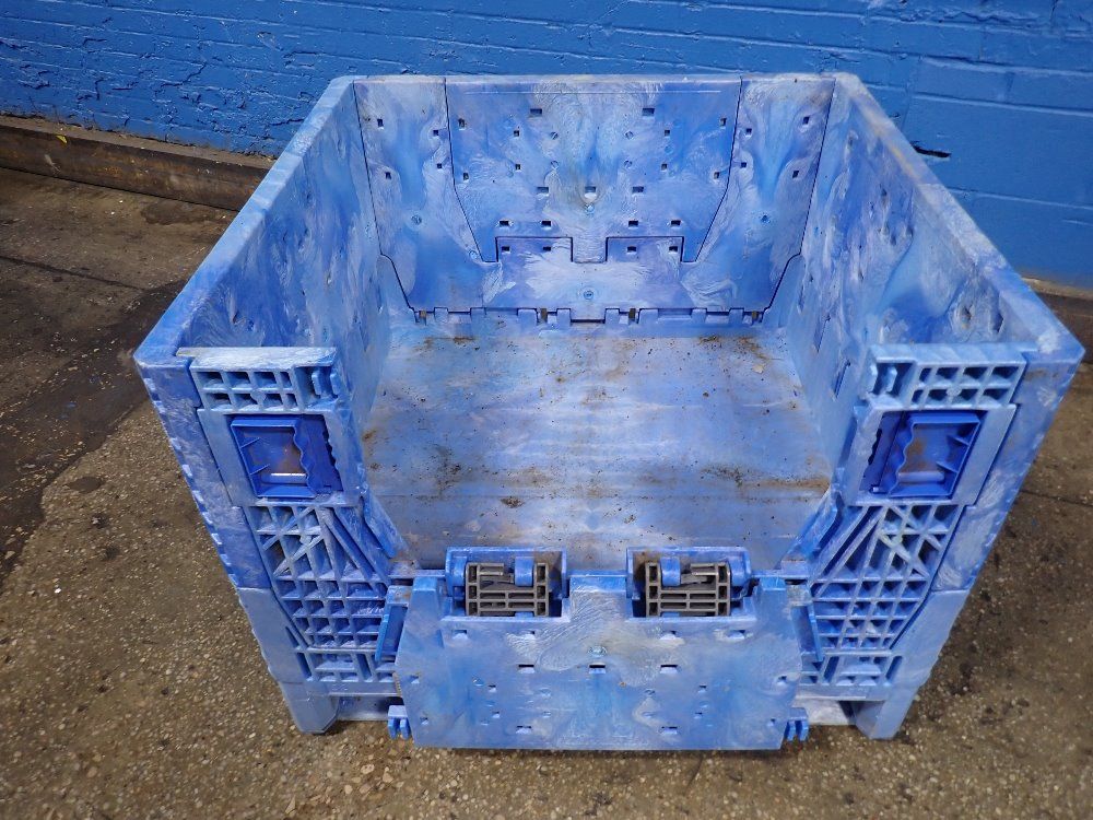 Uline Collapsible Plastic Basket