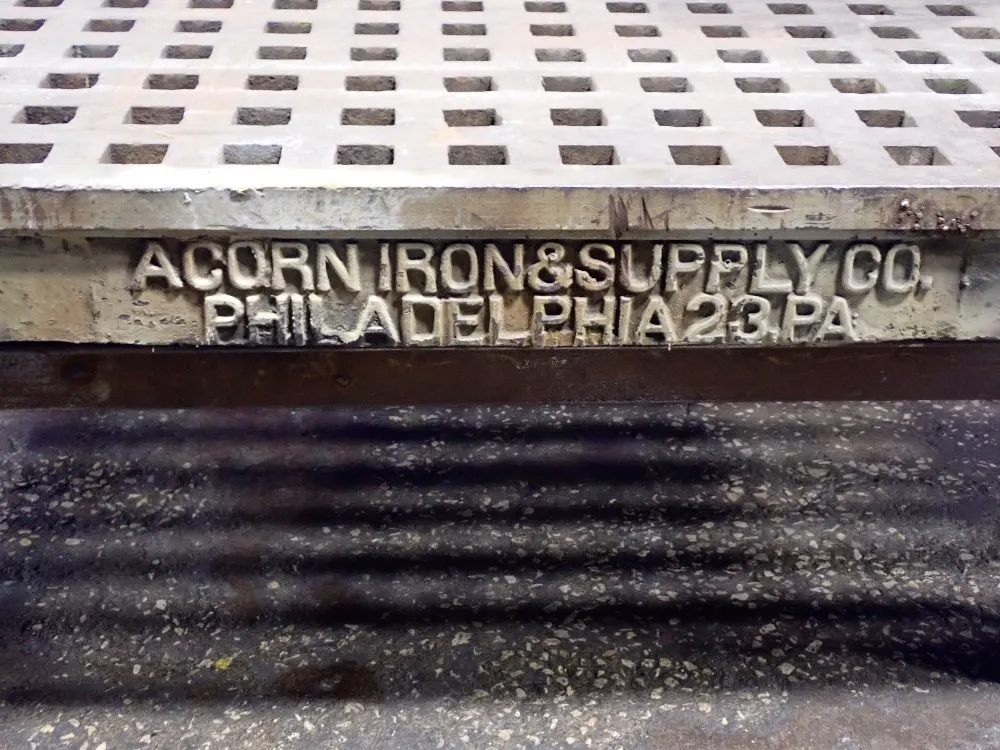 Acorn Acorn Welding Table