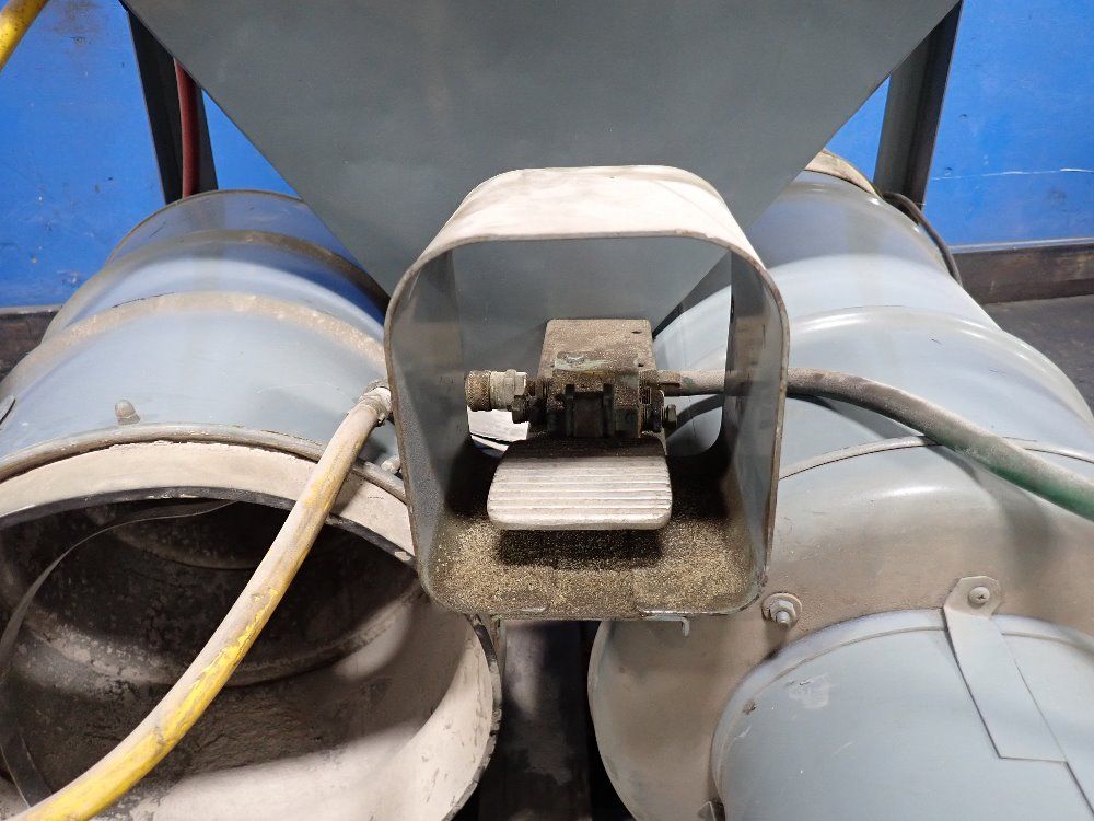 Trinco 36" X 24" X 23" Id Blast Cabinet - 36/bp