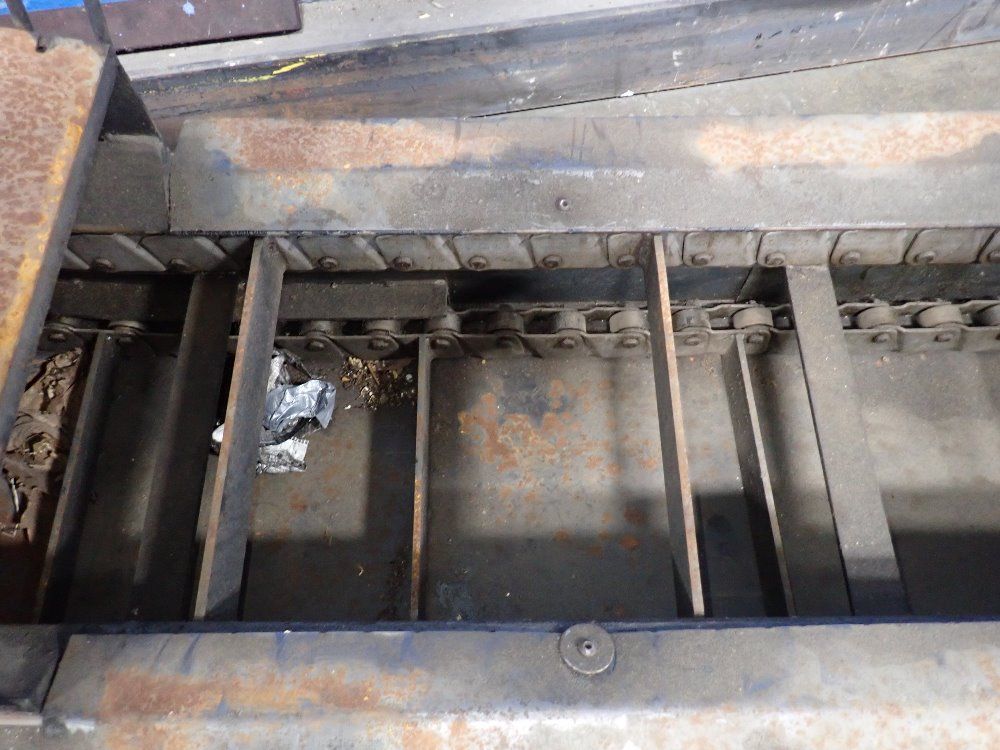 Chip Conveyor