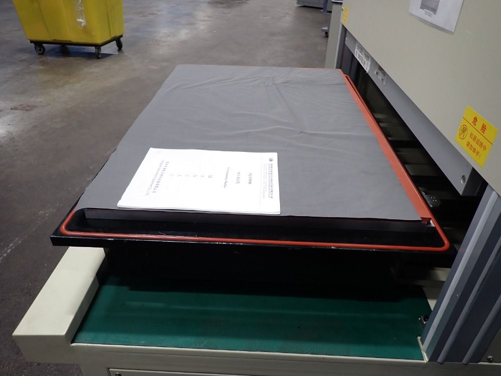 Yongquan 2022 Yongquan Yqe0900 Sca Laminating Machine