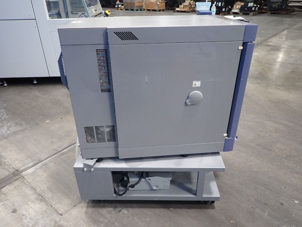 Espec Corp Bench Top Type Temperature  Humidity Chamber