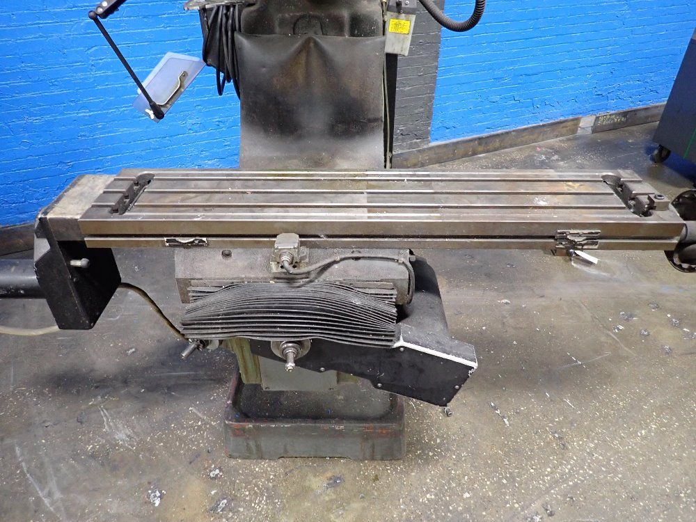 Seiki Vertical Mill