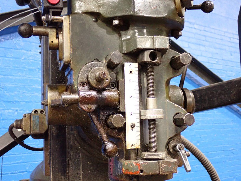 Seiki Vertical Mill