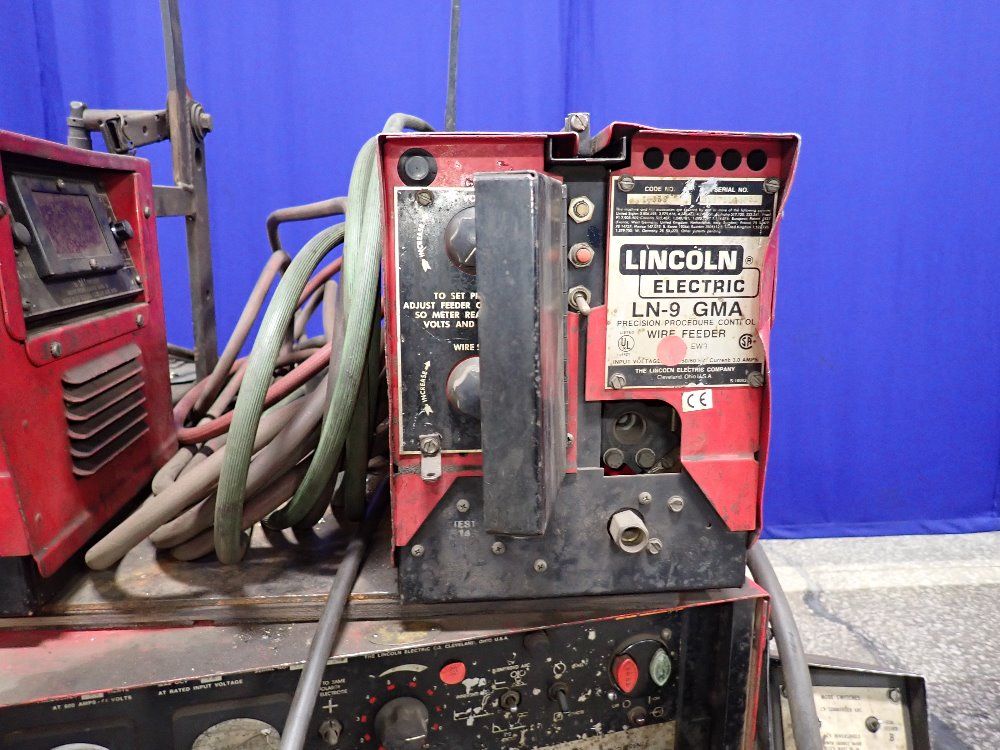 Lincoln Electric 600 Amps Welder - Dc-600