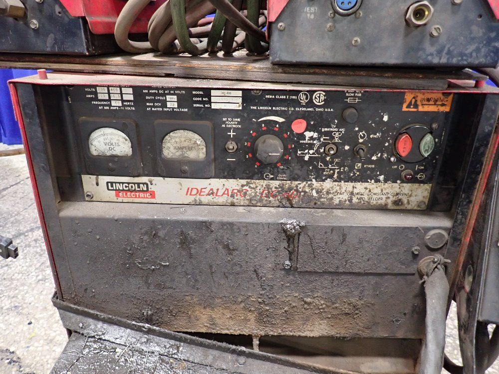 Lincoln Electric 600 Amps Welder - Dc-600