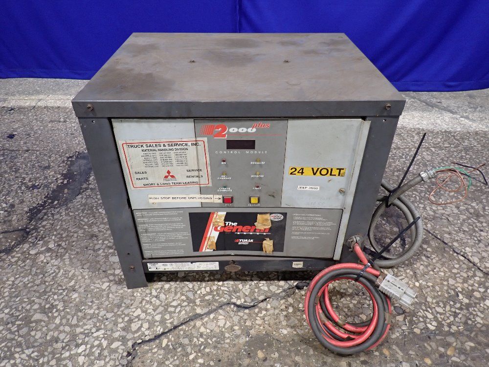 Yuasa 117 Amps Battery Charger - Tgn-12-775