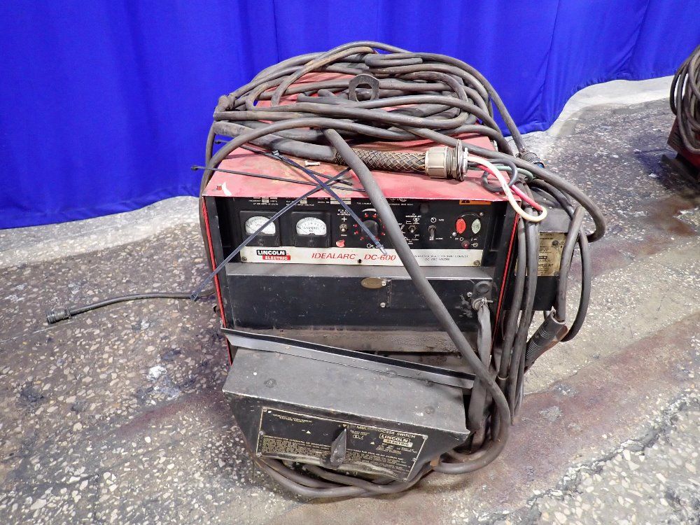 Lincoln Electric 600 Amps Welder - Idealarc Dc-600