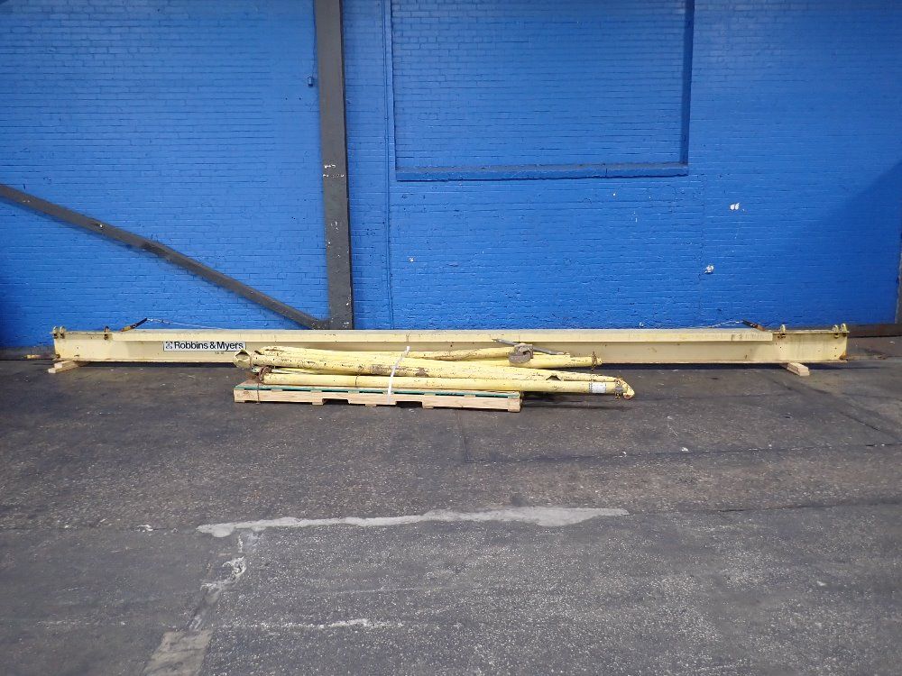 Robbins & Myers Gantry Crane