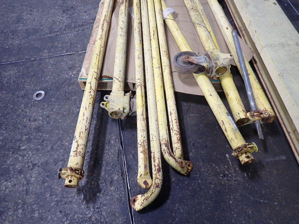 Robbins & Myers Gantry Crane