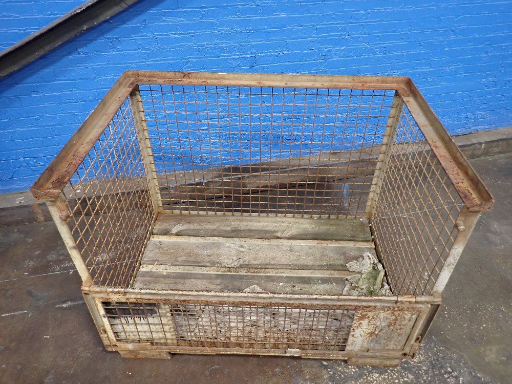  Stackable Wire Basket
