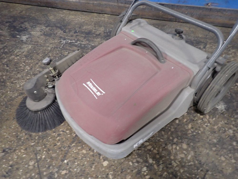 Minuteman Floor Sweeper