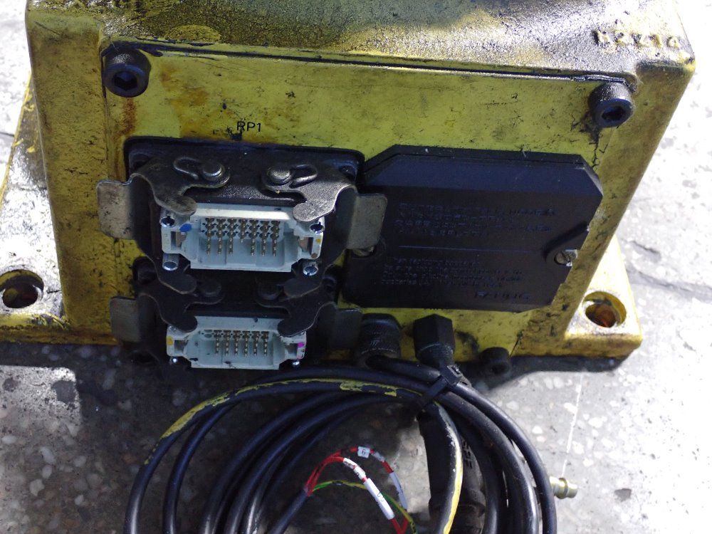 Fanuc 2008 Fanuc M16ib10l Robot